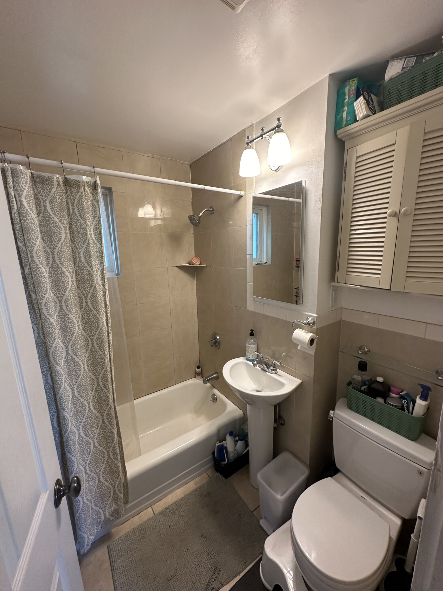 188 Lowell St, Powder House Square