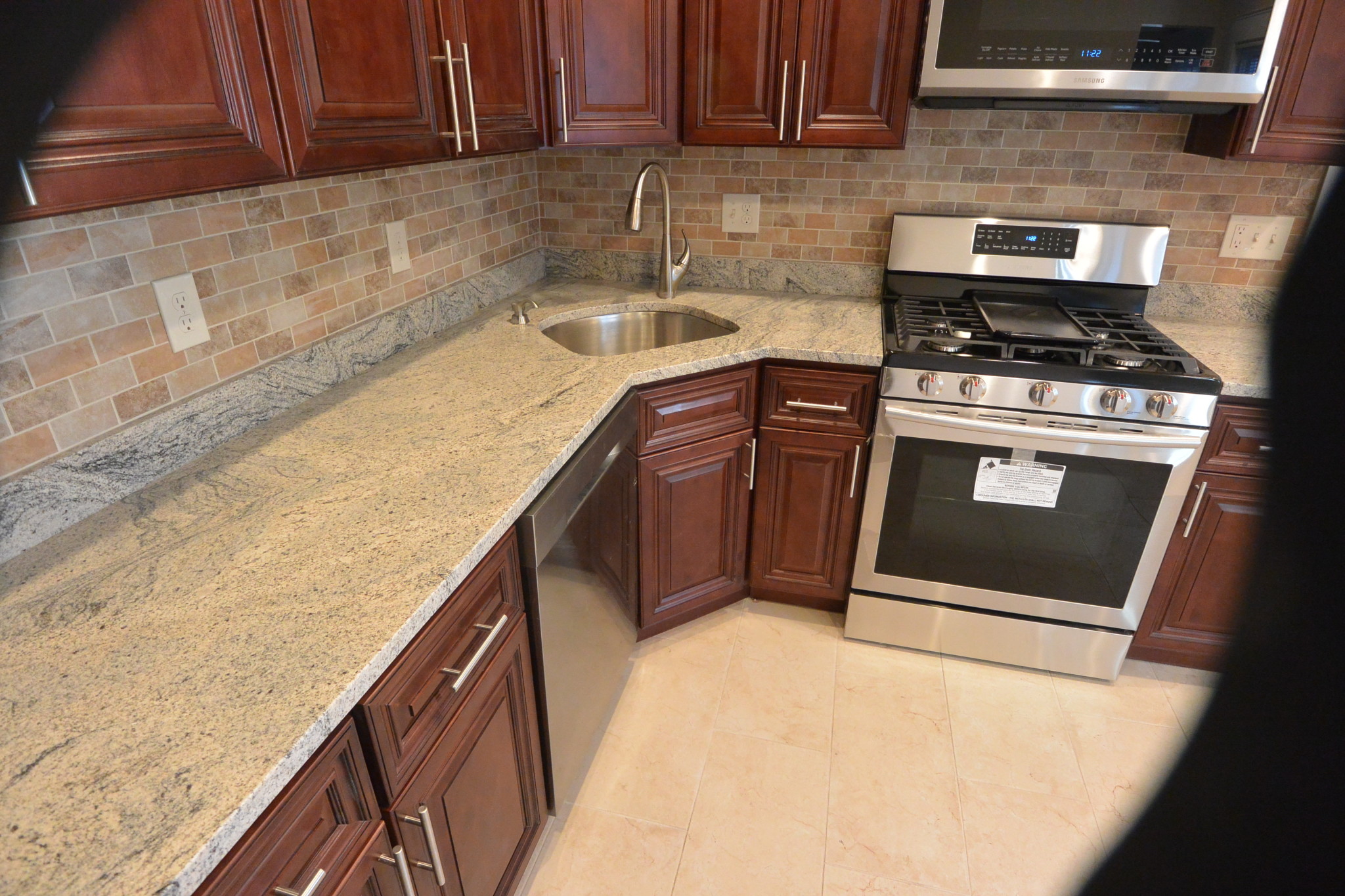 5 bed, 2 bath apartment for rent at 16 Mansfield St Unit 1, Allston — photo 7 of 23