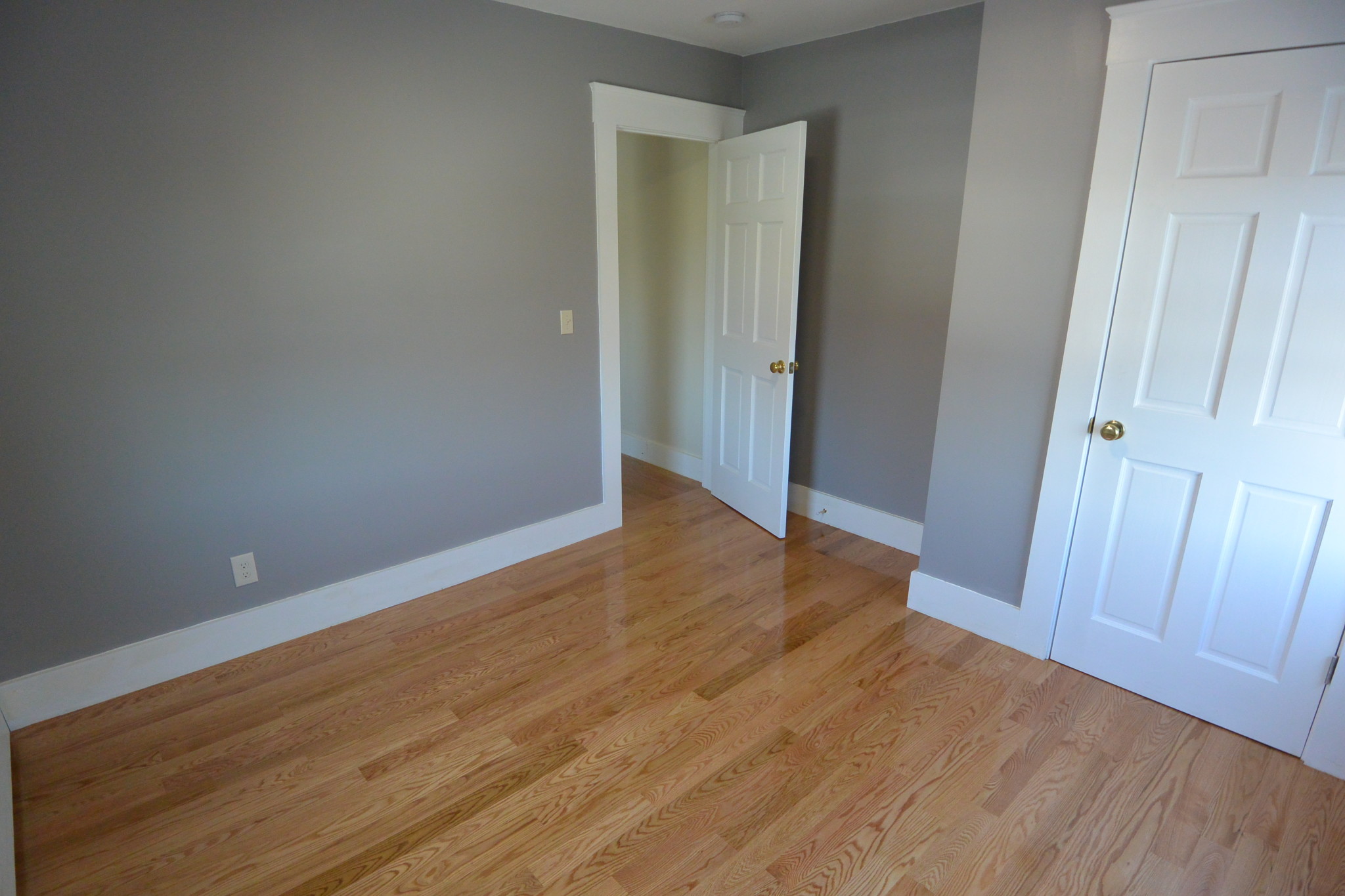 5 bed, 2 bath apartment for rent at 16 Mansfield St Unit 1, Allston — photo 13 of 23