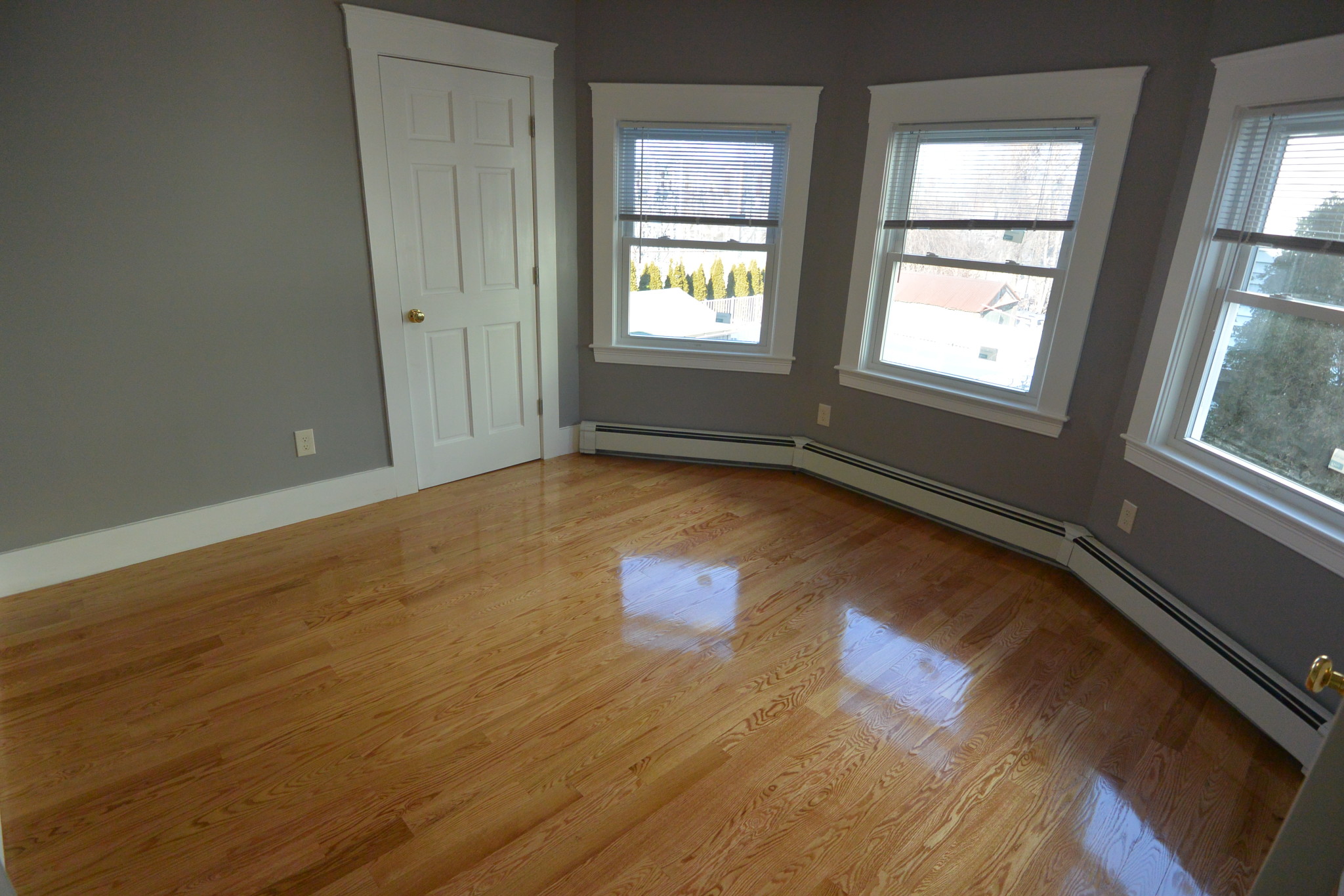 5 bed, 2 bath apartment for rent at 16 Mansfield St Unit 1, Allston — photo 14 of 23