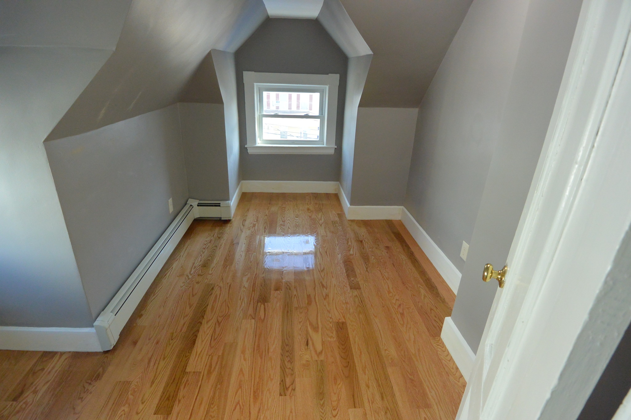 5 bed, 2 bath apartment for rent at 16 Mansfield St Unit 1, Allston — photo 20 of 23