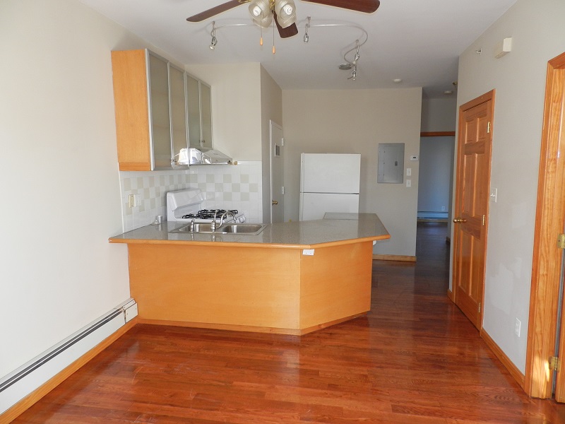 3 bed, 1 bath apartment for rent at 453 Cambridge St Unit 3, Allston — photo 6 of 17