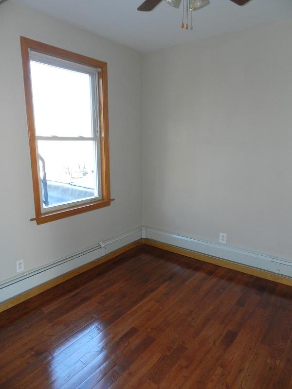 3 bed, 1 bath apartment for rent at 453 Cambridge St Unit 3, Allston — photo 15 of 17