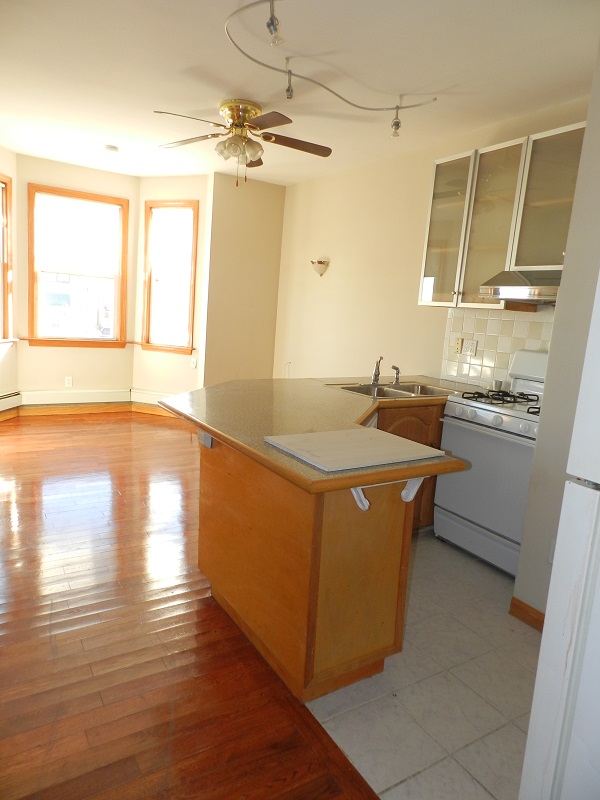 3 bed, 1 bath apartment for rent at 453 Cambridge St Unit 3, Allston — photo 13 of 17