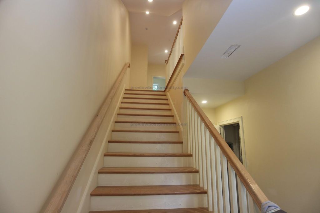 8 Cufflin St, Oak Square