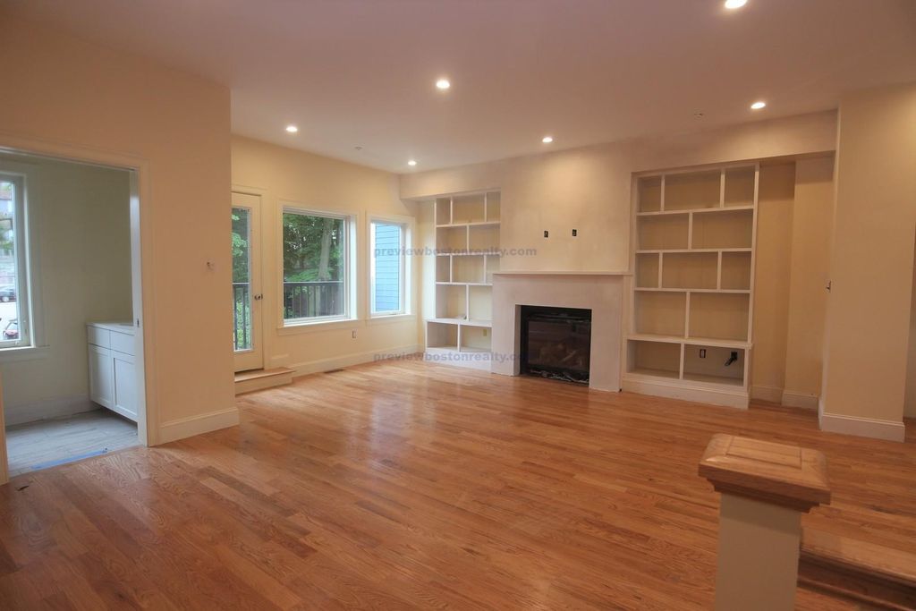 8 Cufflin St, Oak Square