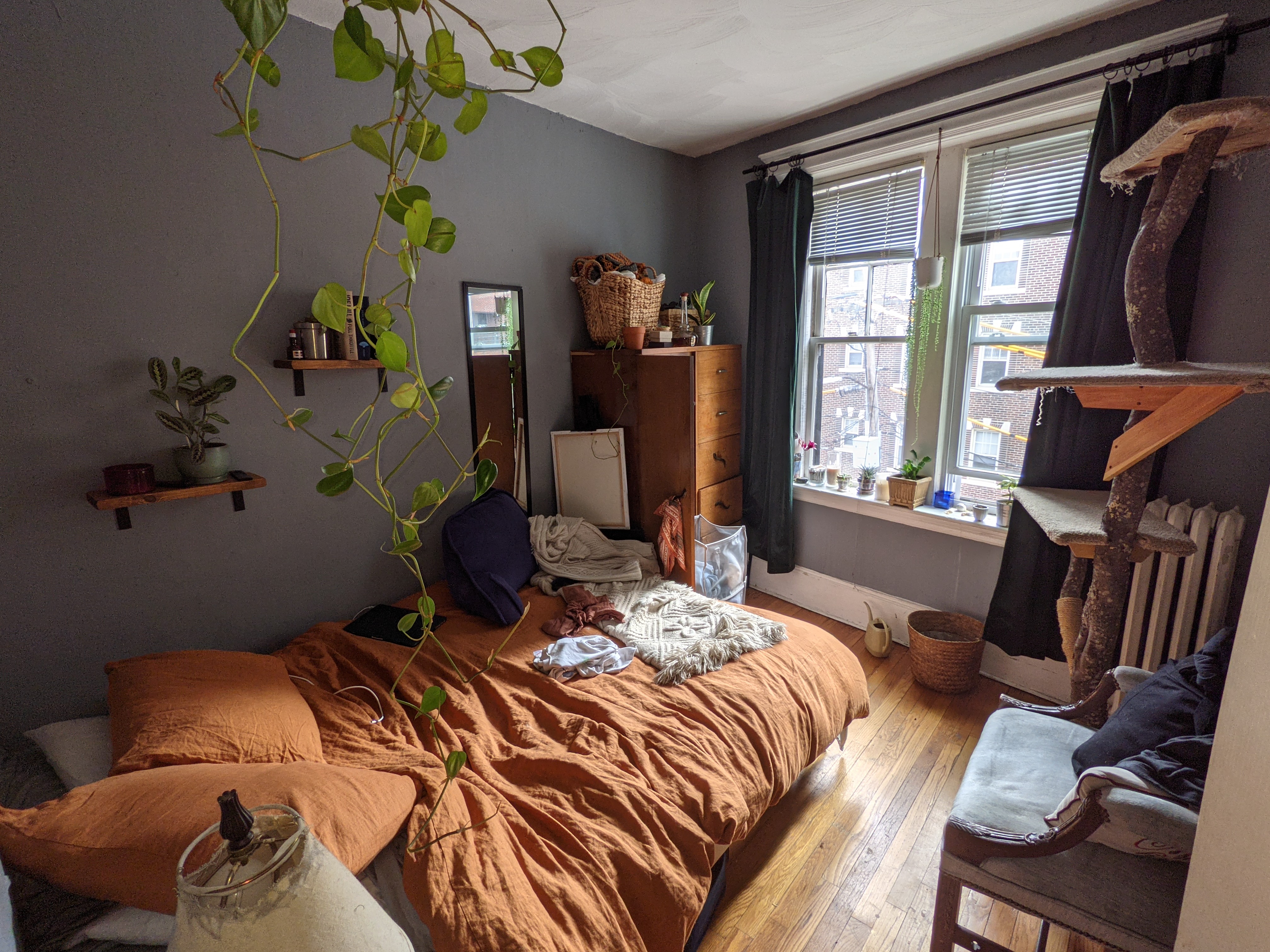 4 bed, 1 bath apartment for rent at 158 Kelton St Unit 6, Allston — photo 8 of 10