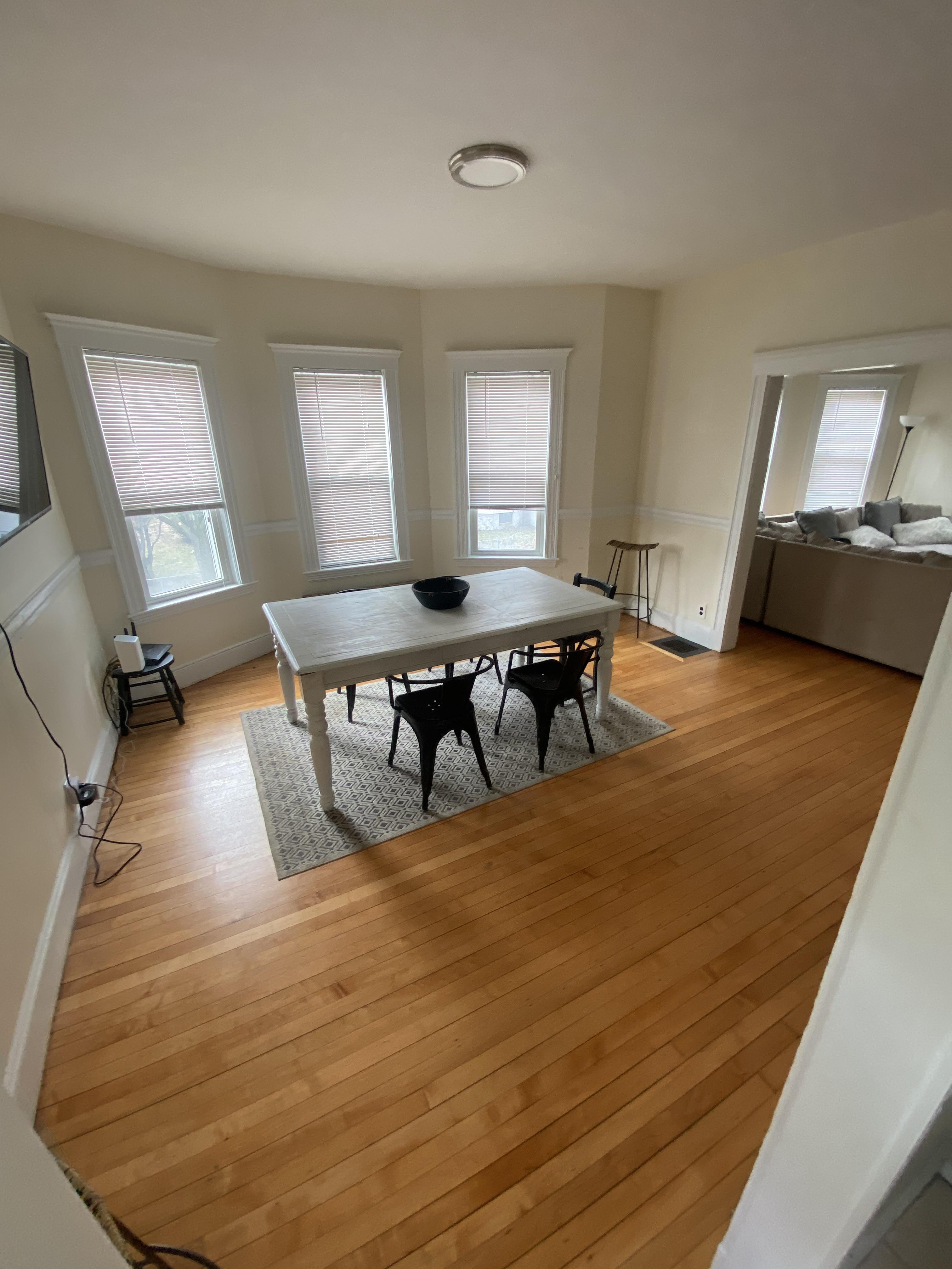 4 bed, 1 bath apartment for rent at 31 Hobson St Unit 0, Brighton — photo 3 of 9