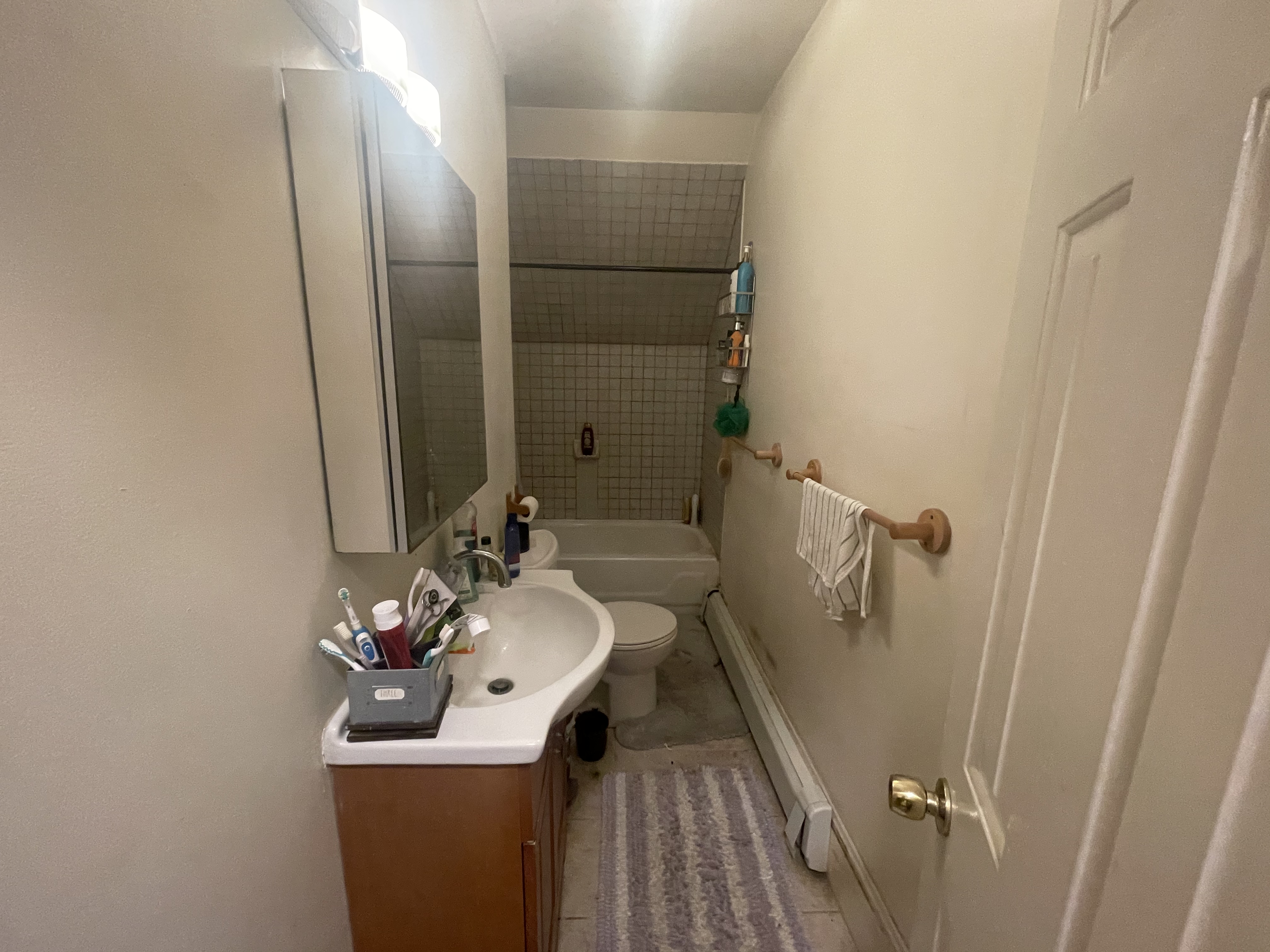 4 bed, 2 bath apartment for rent at 83 Linden St Unit 2COPY, Allston — photo 11 of 11