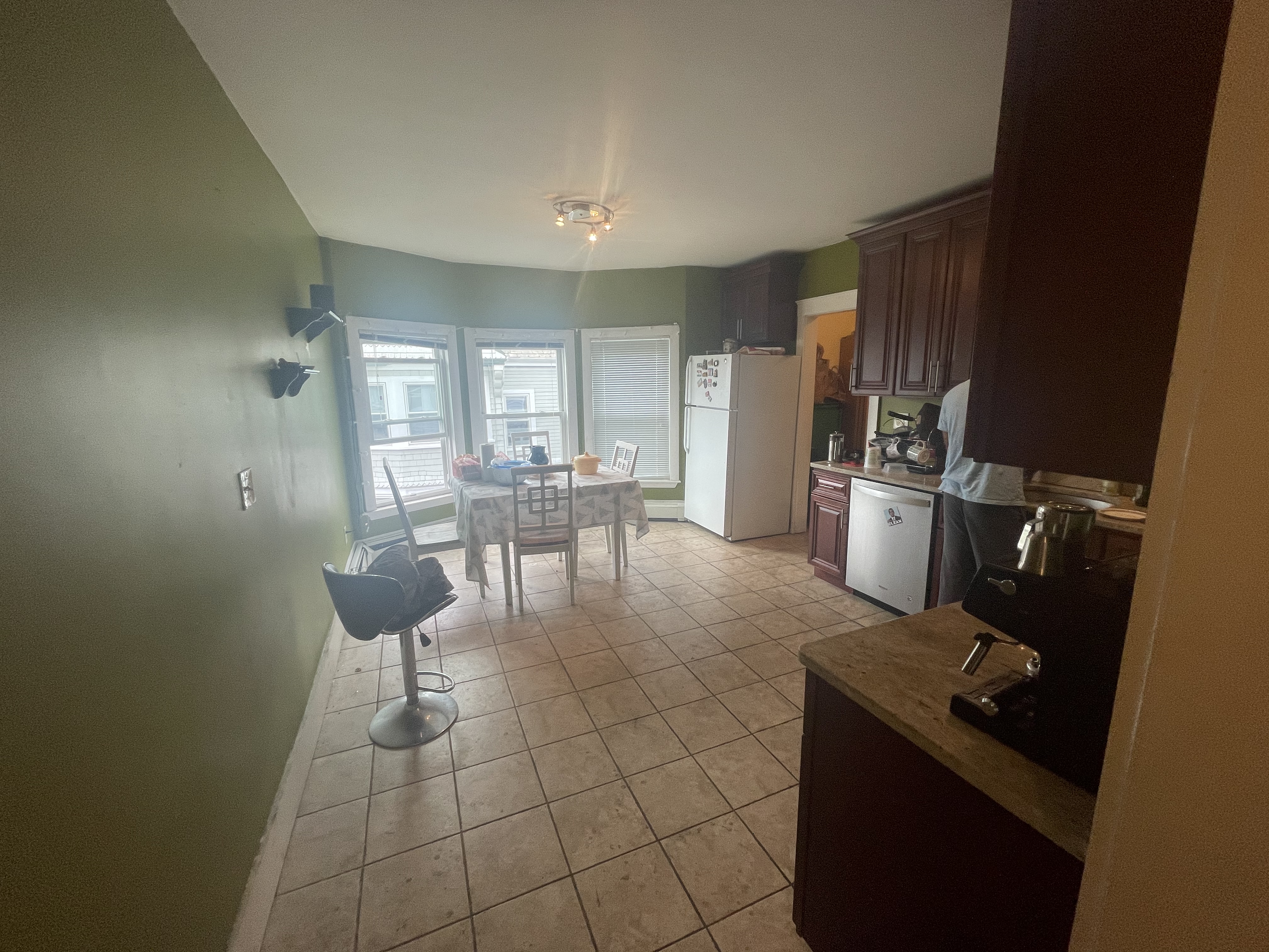 4 bed, 2 bath apartment for rent at 83 Linden St Unit 2COPY, Allston — photo 5 of 11