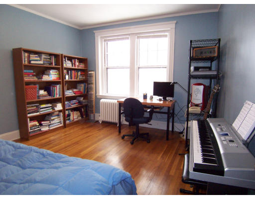 1988 Commonwealth Ave, Brighton