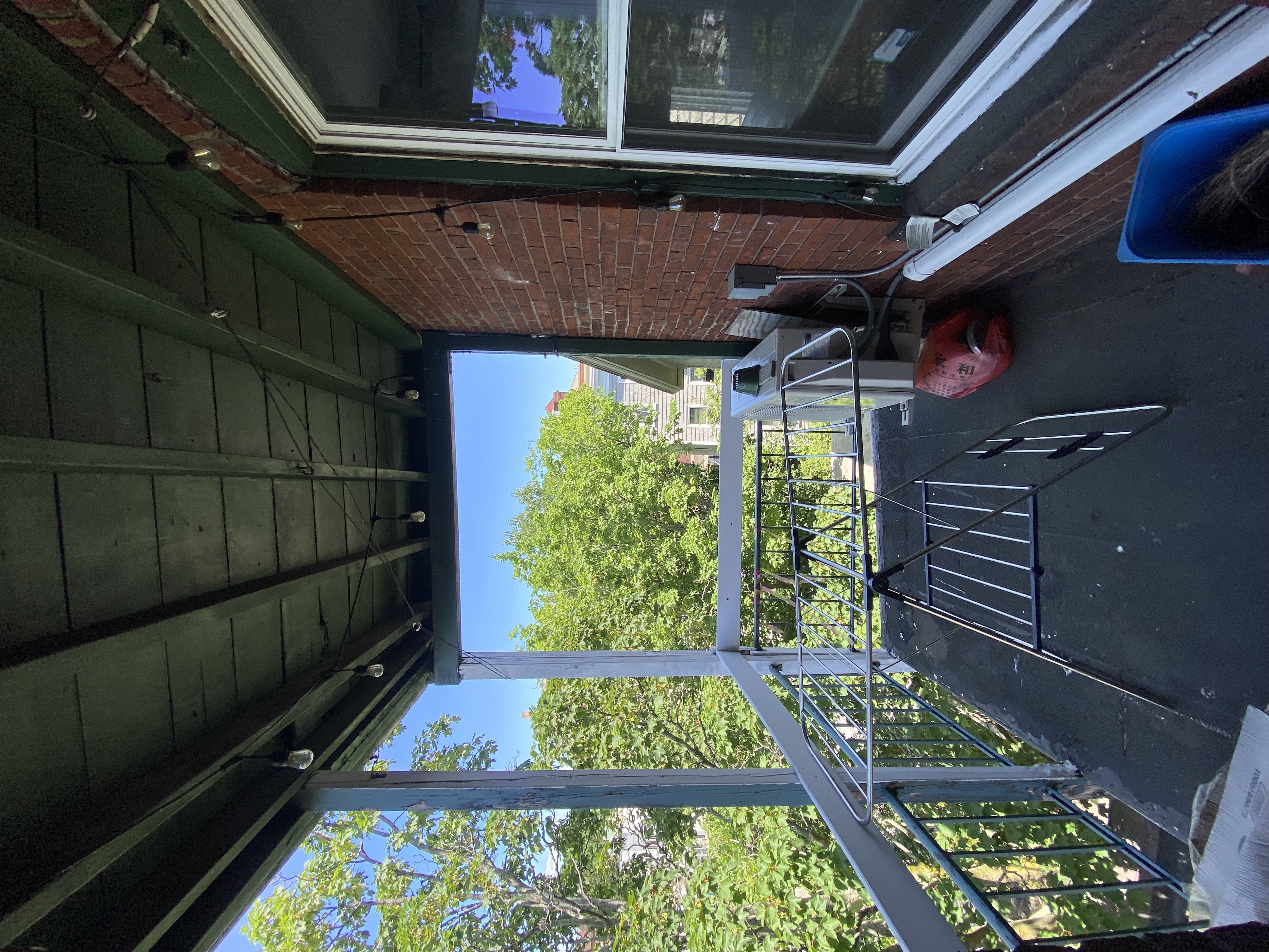 93 Walnut St, Brookline Village