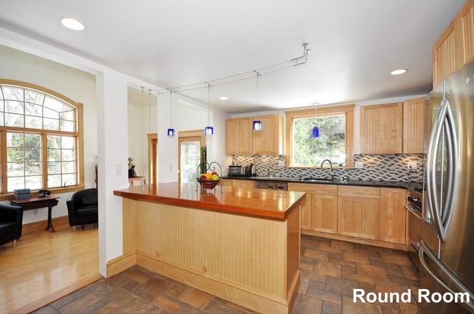 4 bed, 2 bath apartment for rent at 32 Academy St Unit 1, Arlington — photo 5 of 23