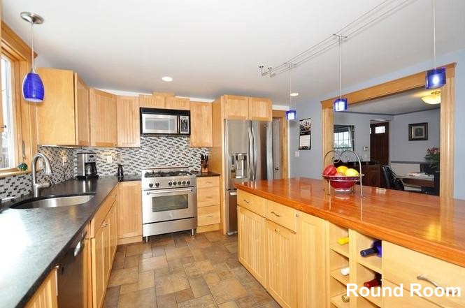 4 bed, 2 bath apartment for rent at 32 Academy St Unit 1, Arlington — photo 3 of 23