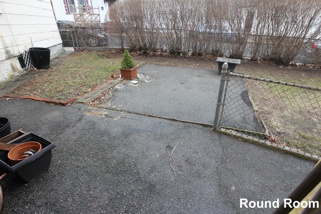 3 bed, 2 bath apartment for rent at 35 Chestnut Ave, Jamaica Plain — photo 8 of 12