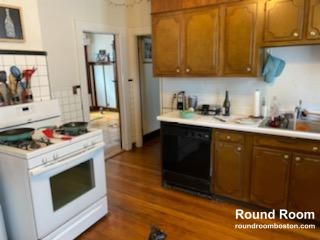 4 bed, 1.5 bath apartment for rent at 124 Brooks St Unit A, Brighton — photo 17 of 18