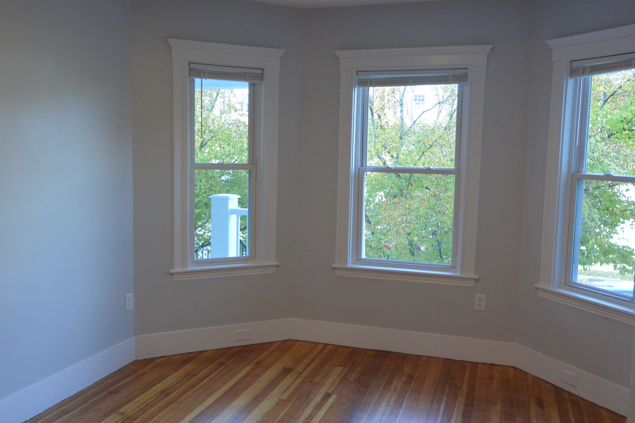 54 Tremont St, Oak Square