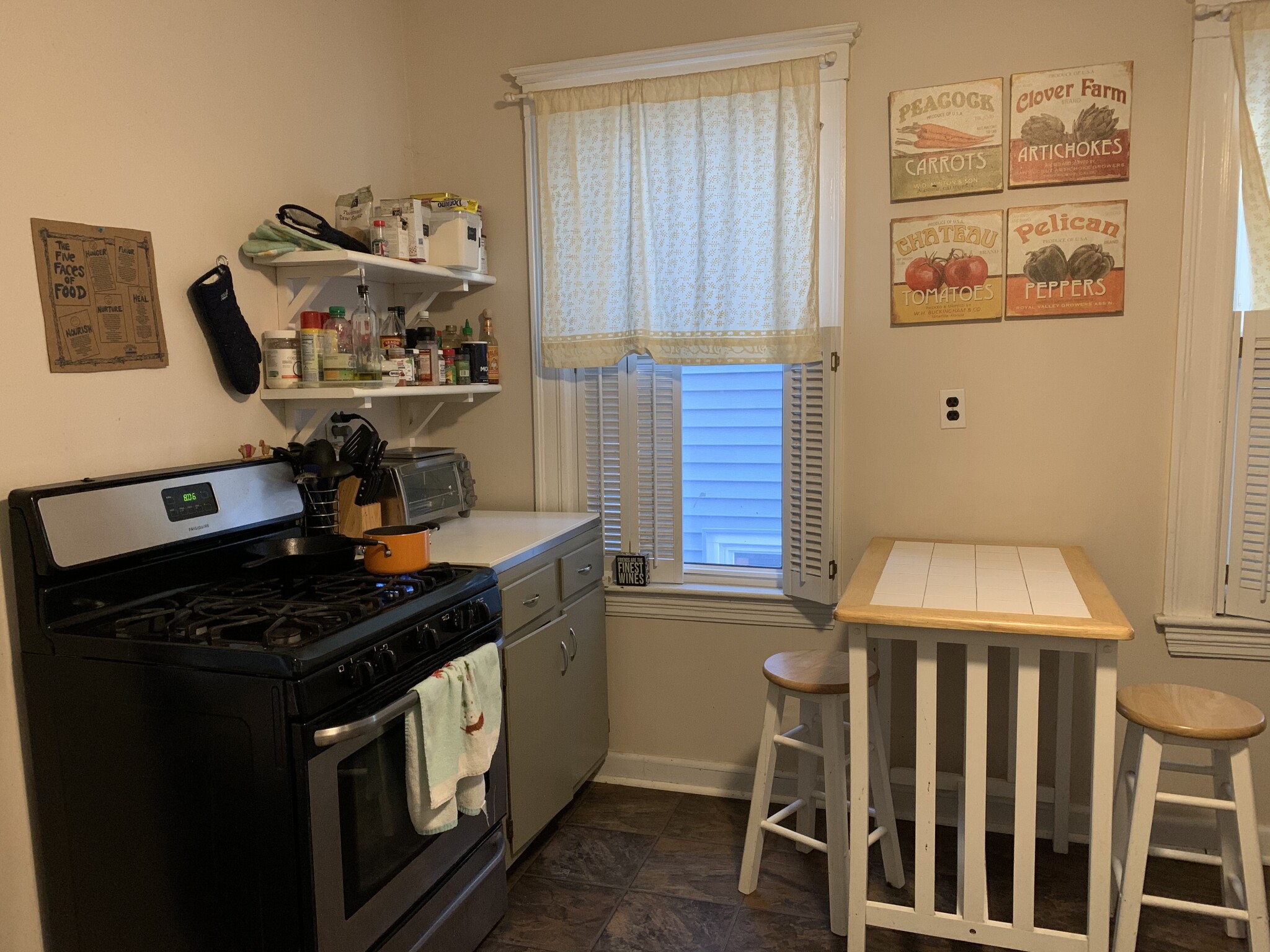 40 Parkton Rd, Jamaica Plain