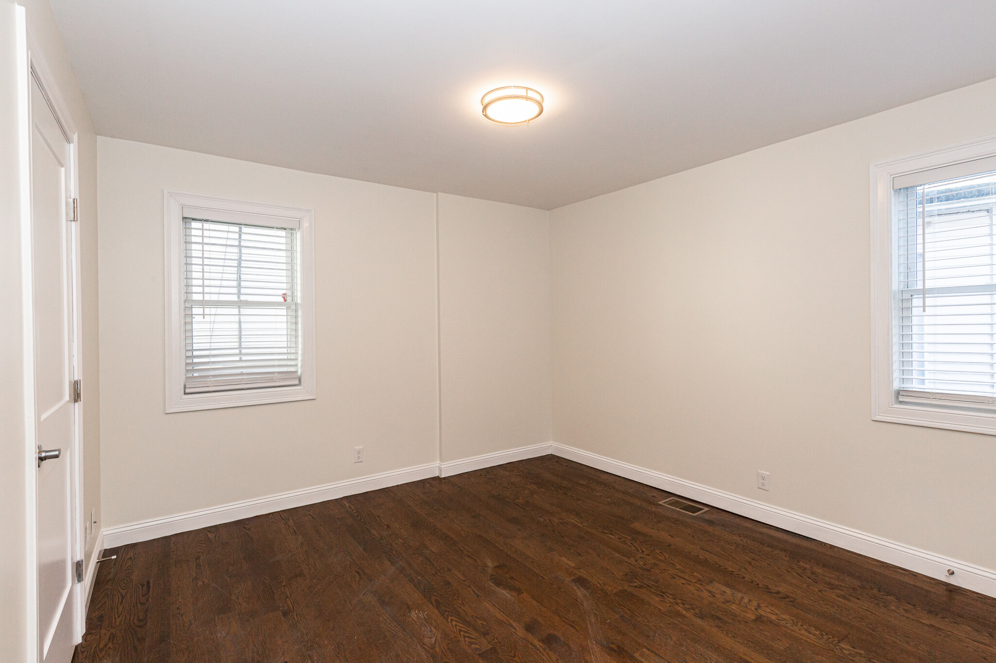 2 Chestnut Pl, Brighton