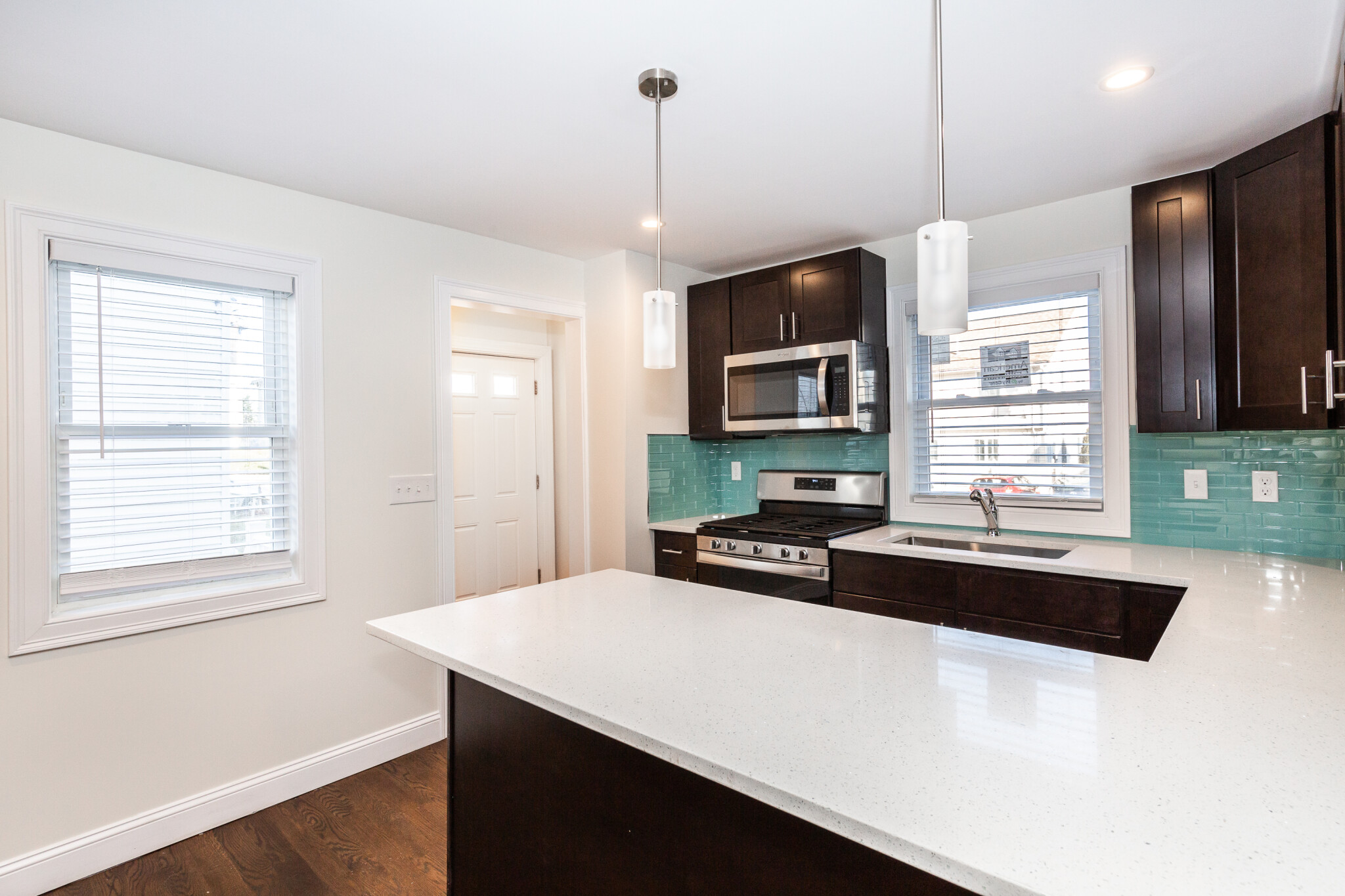 2 Chestnut Pl, Brighton