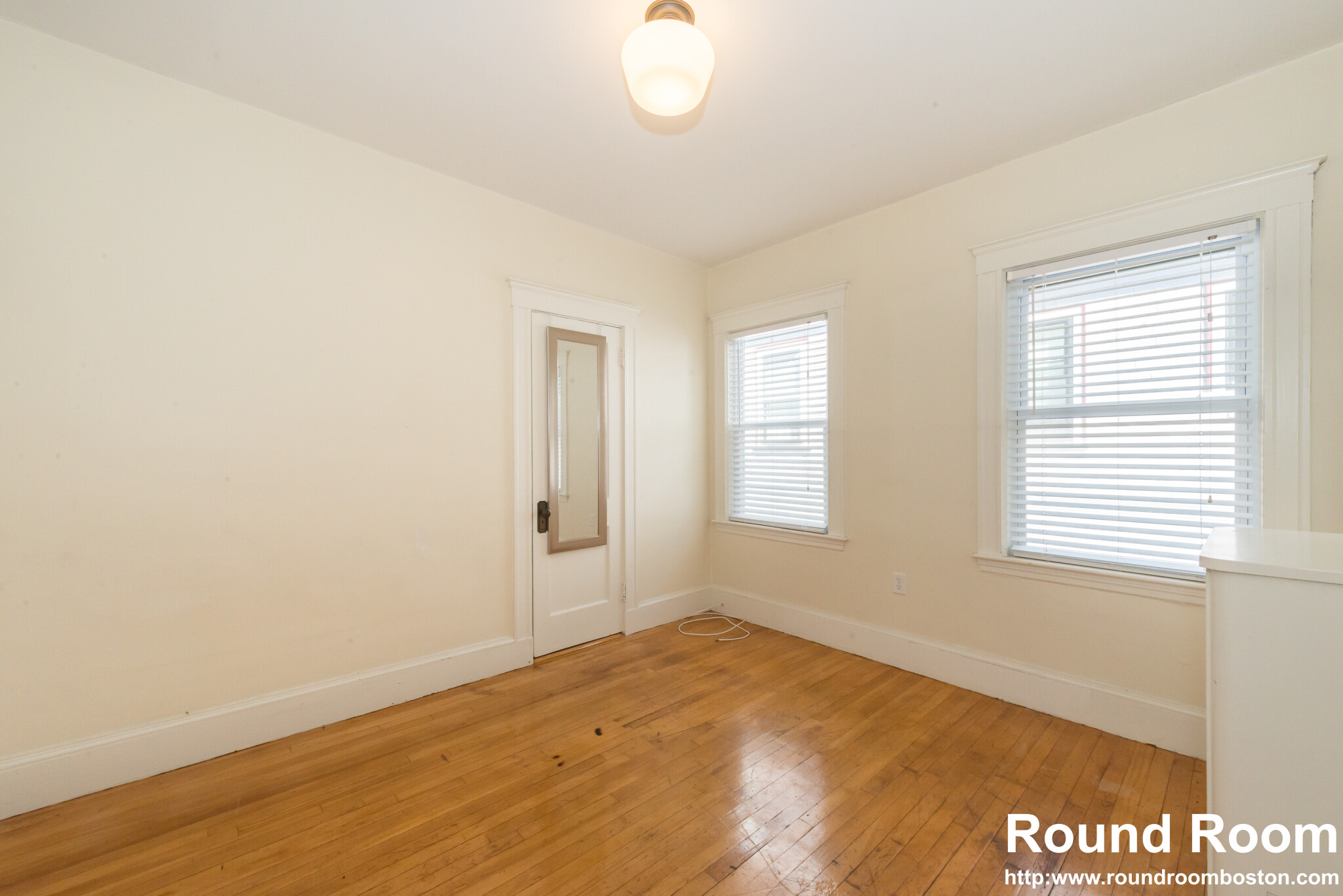 31 Champney St, Oak Square