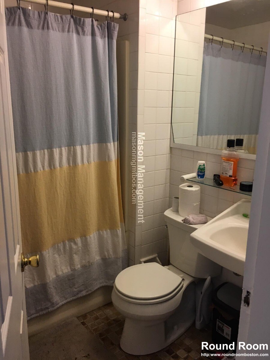 544 Trapelo Rd, Belmont