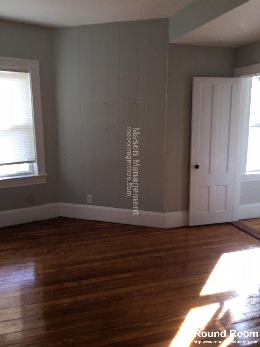 544 Trapelo Rd, Belmont