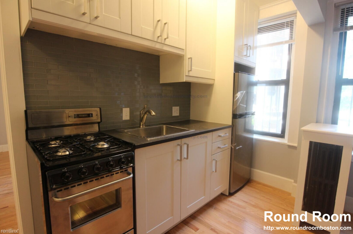 1 bed, 1 bath apartment for rent at 1269 Commonwealth Ave Unit 1, Allston — photo 5 of 9