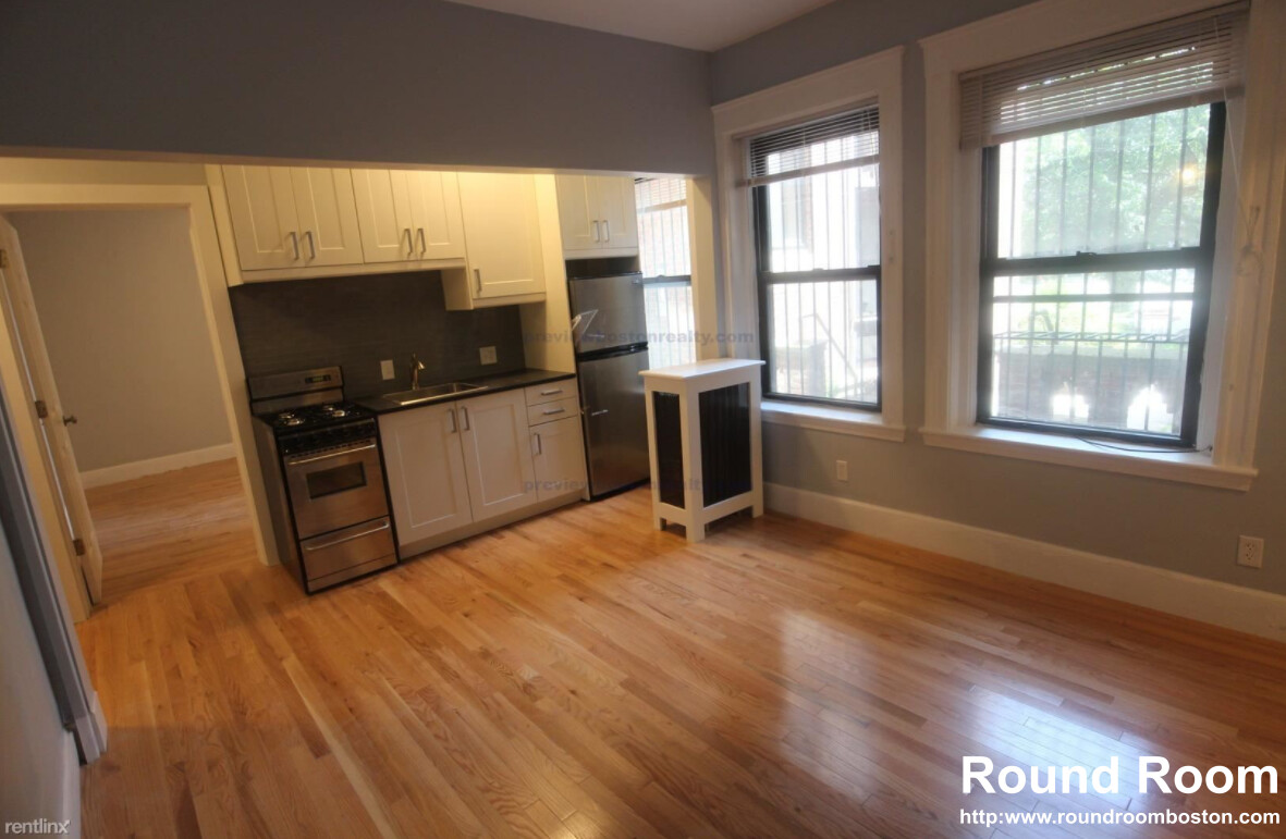 1 bed, 1 bath apartment for rent at 1269 Commonwealth Ave Unit 1, Allston — photo 4 of 9