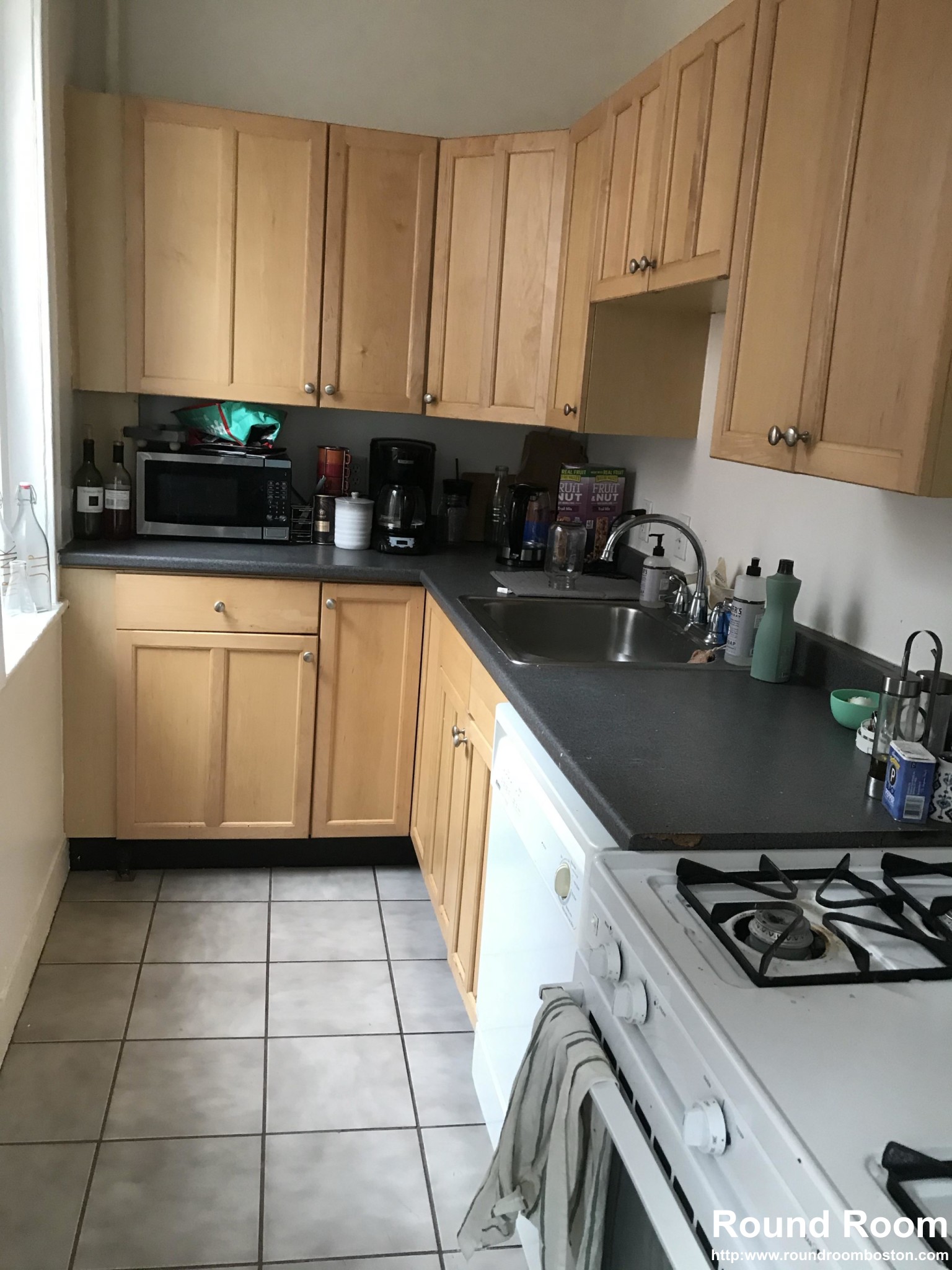 2 bed, 1 bath apartment for rent at 7 Lothian Rd Unit 7, Brighton — photo 2 of 10
