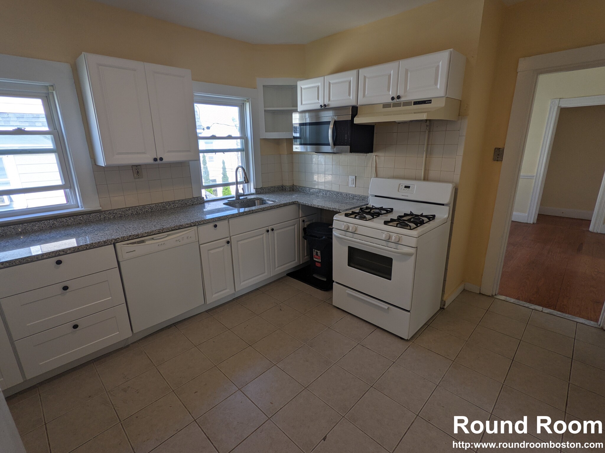 3 bed, 1 bath apartment for rent at 60 Waverly St Unit 2, Brighton — photo 11 of 12