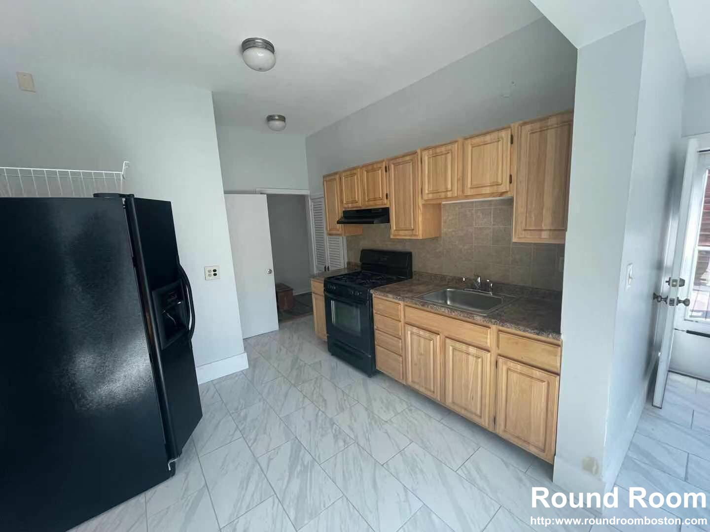 2 bed, 1 bath apartment for rent at 500 Metropolitan Ave Unit 1, Hyde Park