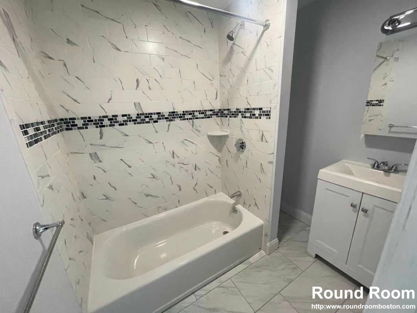 2 bed, 1 bath apartment for rent at 500 Metropolitan Ave Unit 1, Hyde Park — photo 7 of 9