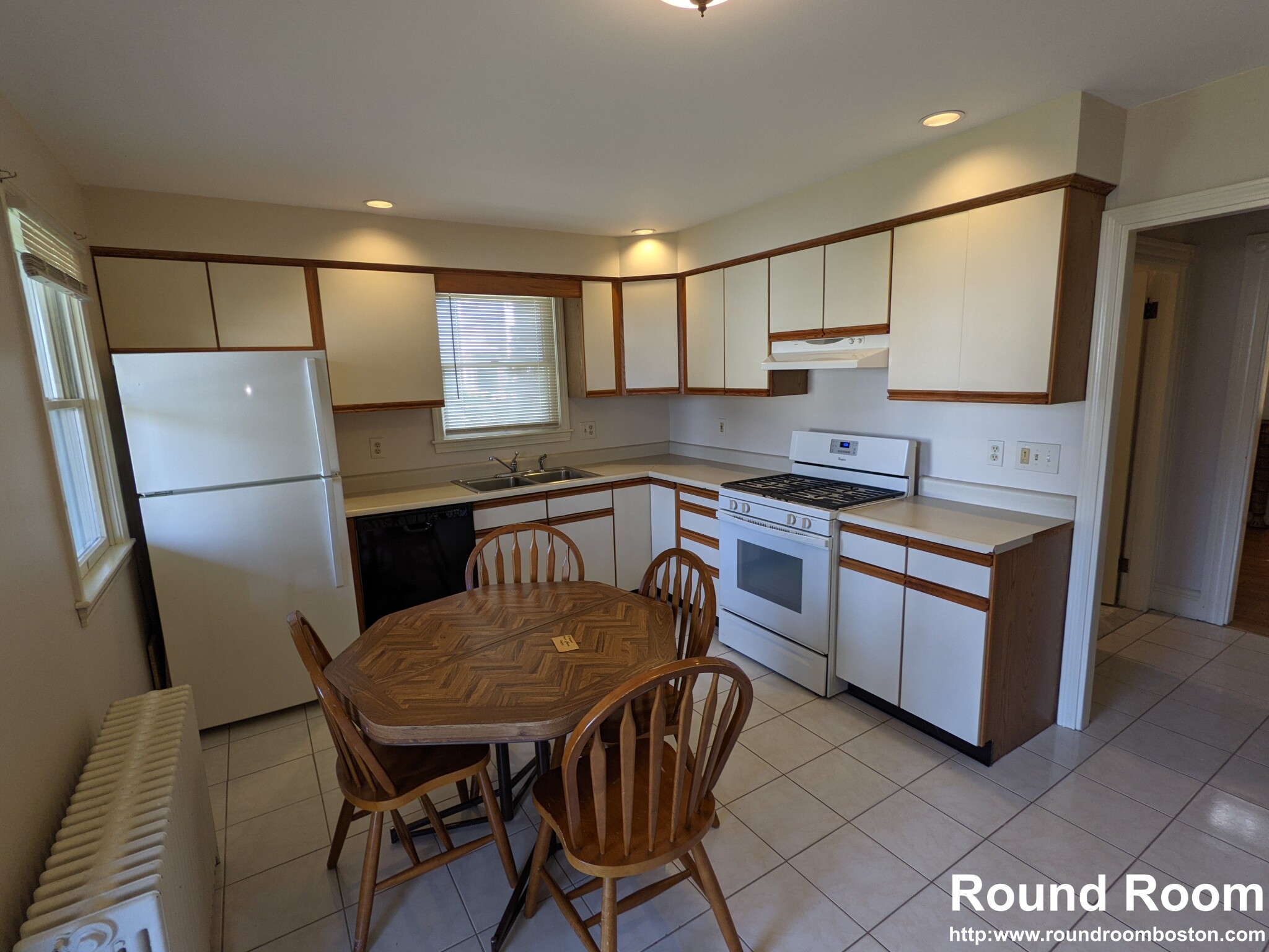 2 bed, 1 bath apartment for rent at 91 Hobart St, Brighton — photo 6 of 11