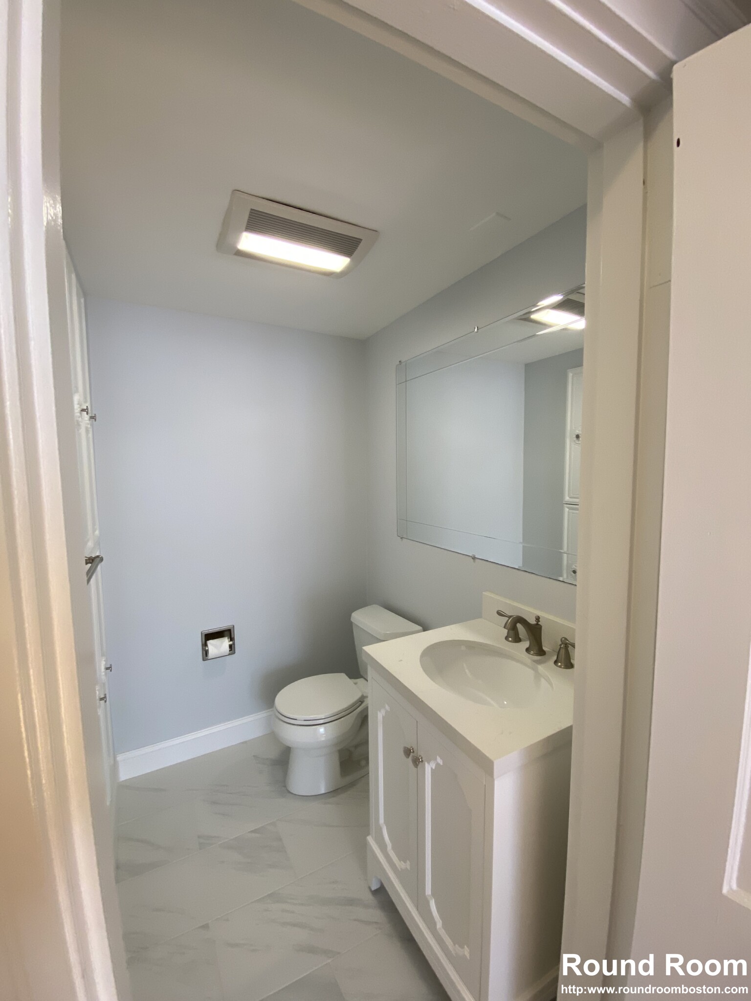 3 bed, 1.5 bath apartment for rent at 214 Commonwealth Ave, Chestnut Hill — photo 8 of 12