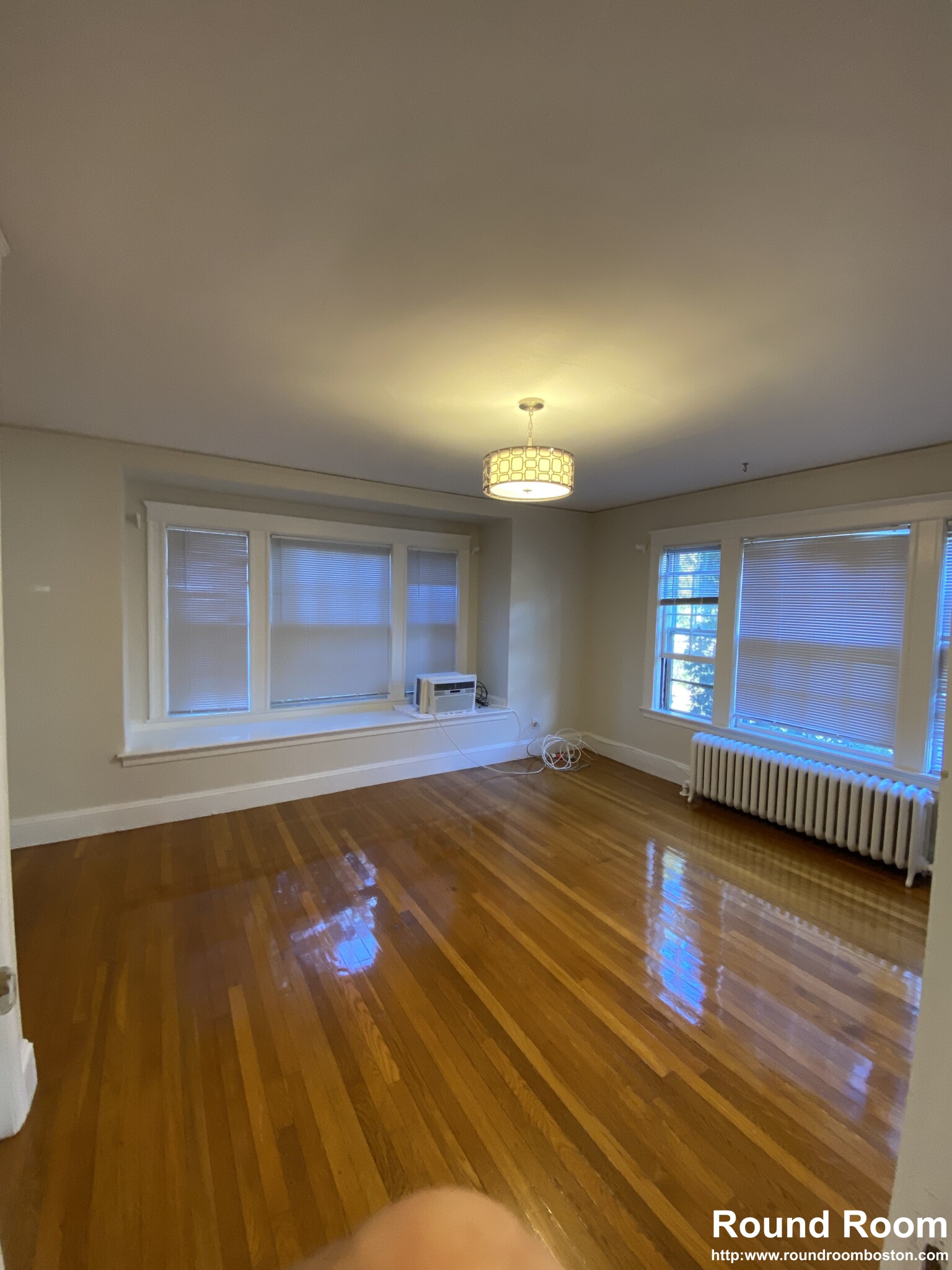 3 bed, 1.5 bath apartment for rent at 214 Commonwealth Ave, Chestnut Hill — photo 9 of 12