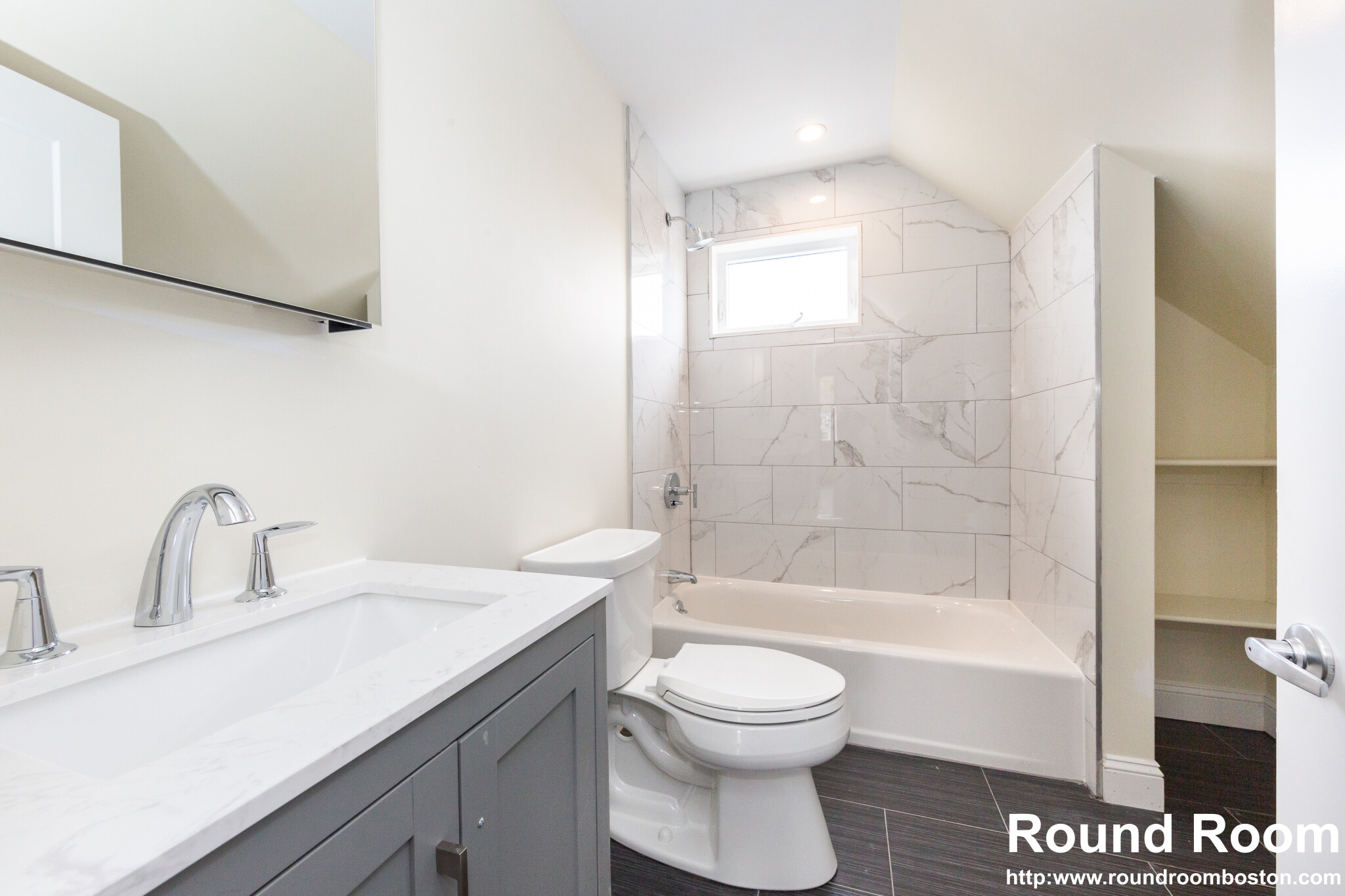 48 Caldwell Rd, West End