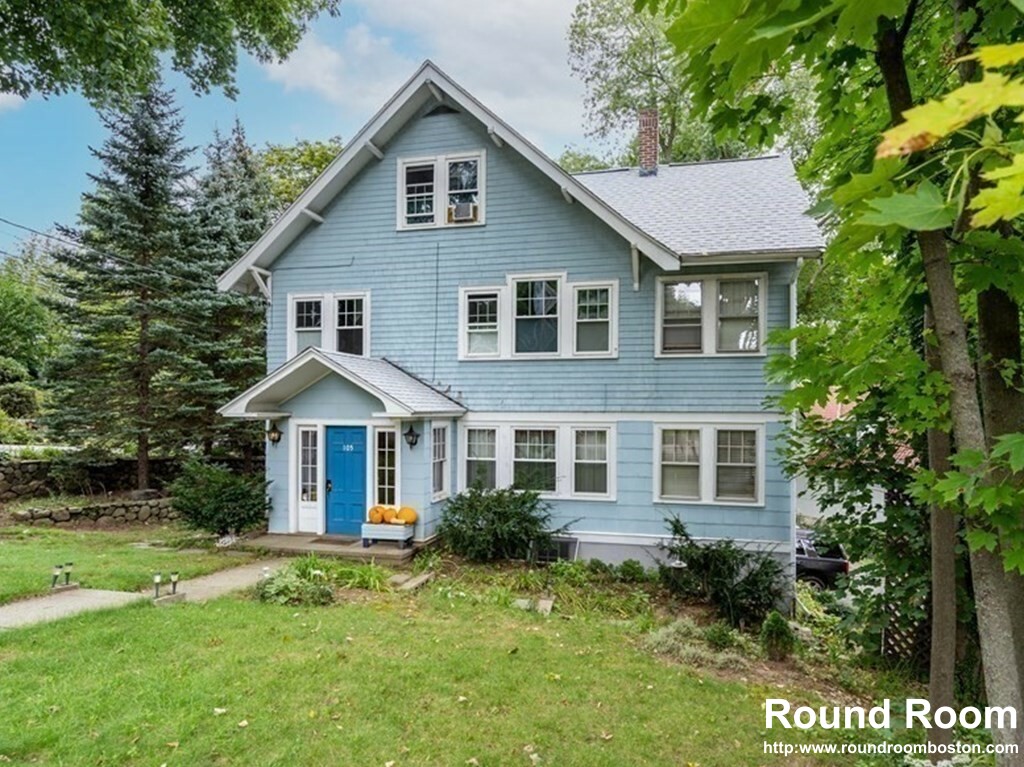 5 bed, 2 bath apartment for rent at 105 Waban Hill Rd Unit 1, Chestnut Hill