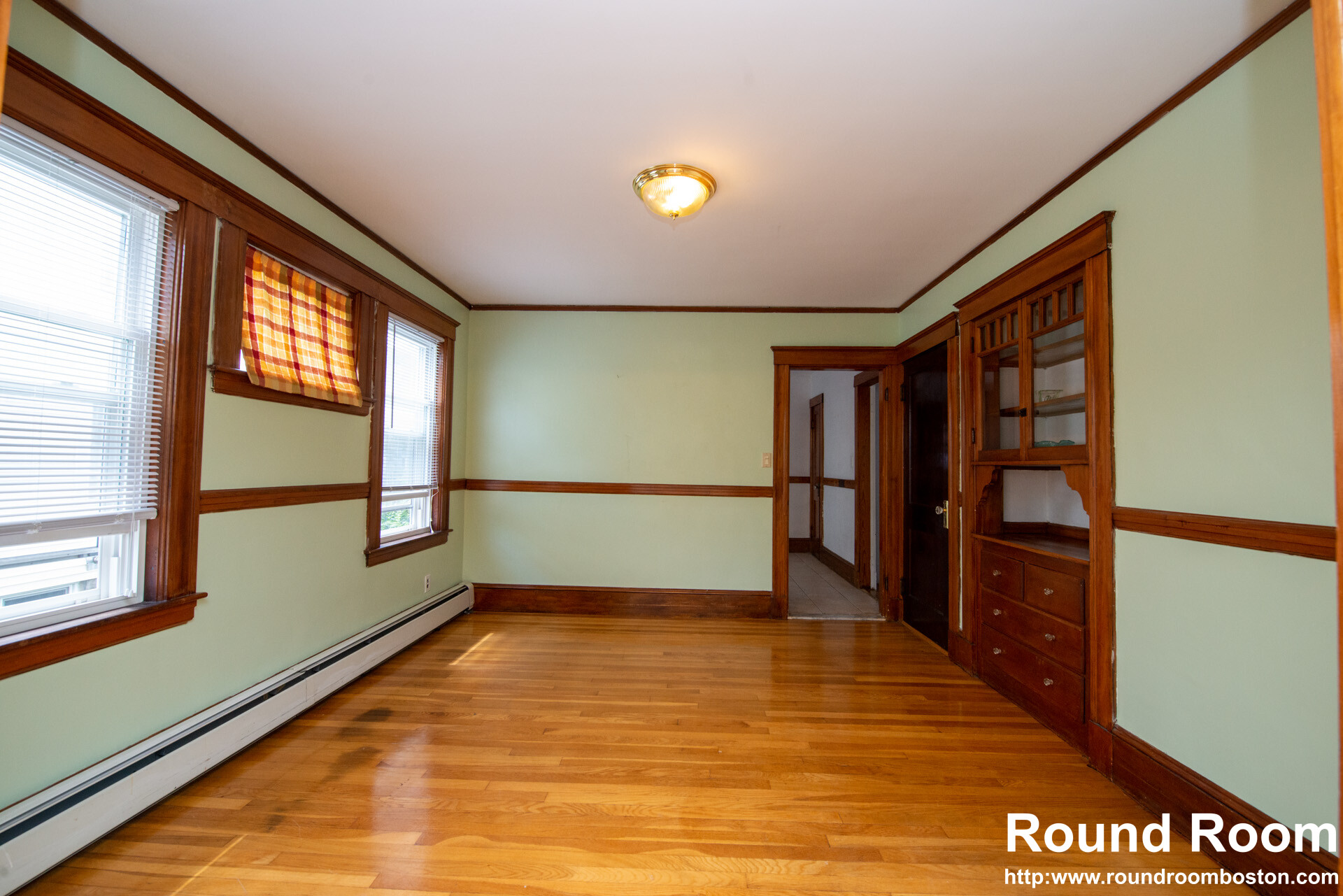 2 bed, 1 bath apartment for rent at 14 Lyne Rd Unit 1, Brighton — photo 3 of 10