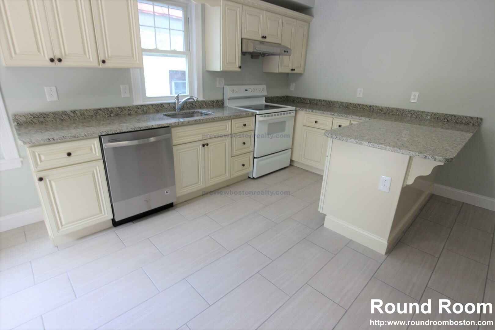 4 bed, 2 bath apartment for rent at 10 Wallingford Rd Unit A, Brighton — photo 1 of 19