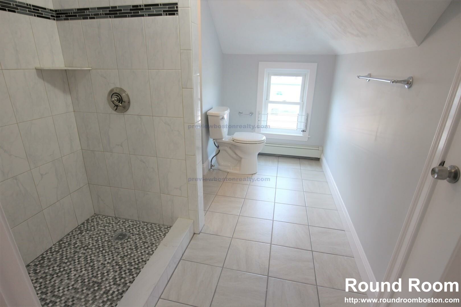 4 bed, 2 bath apartment for rent at 10 Wallingford Rd Unit A, Brighton — photo 16 of 19