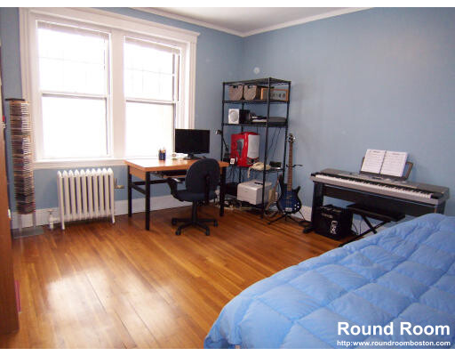 1988 Commonwealth Ave, Brighton