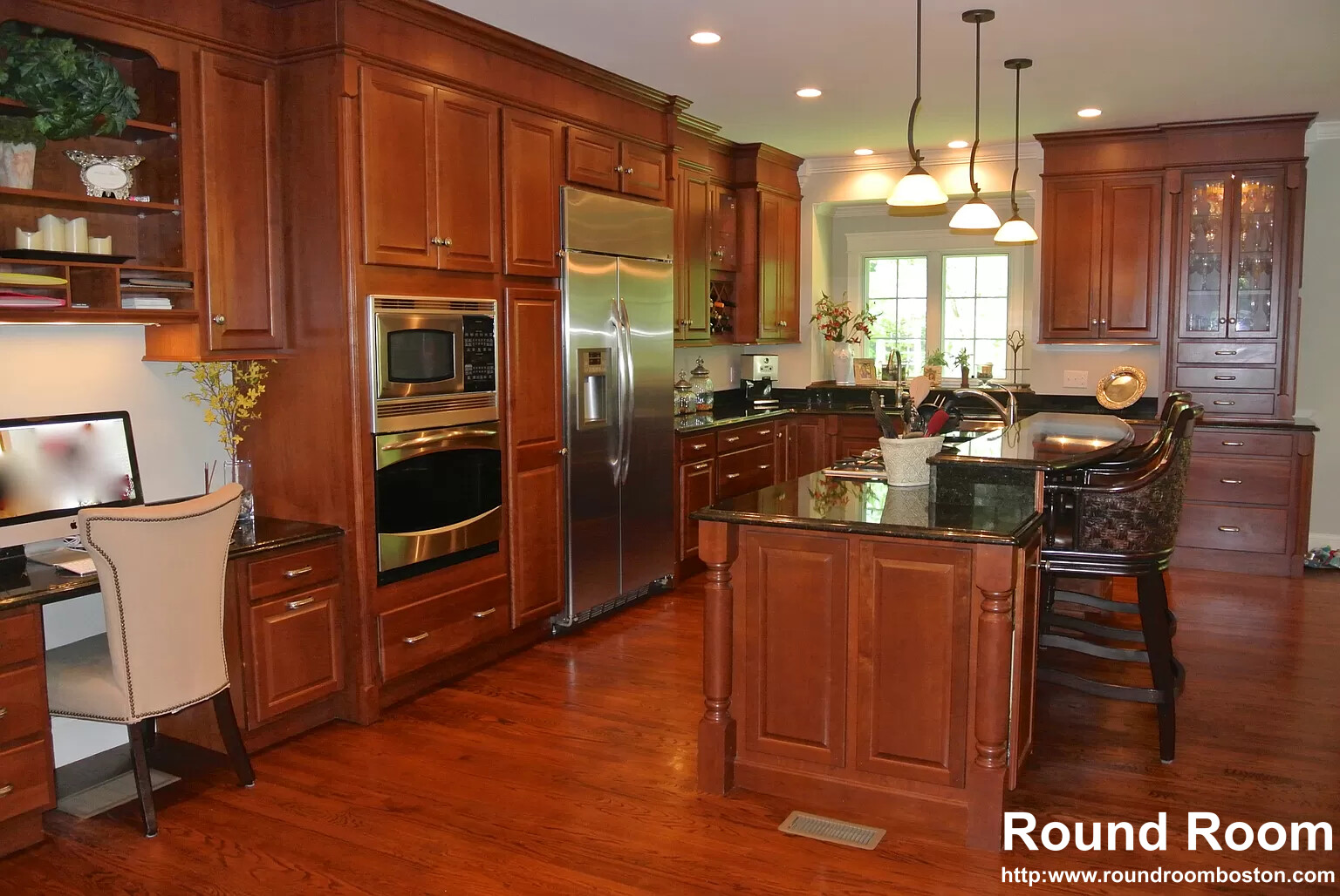 3 Hickory Rd, Wellesley