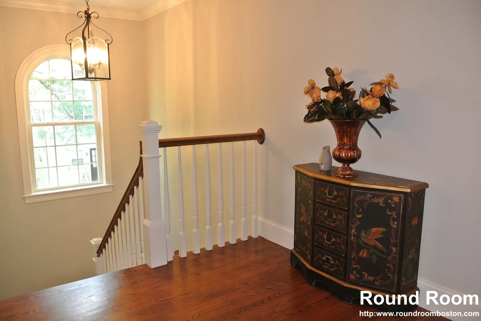 3 Hickory Rd, Wellesley