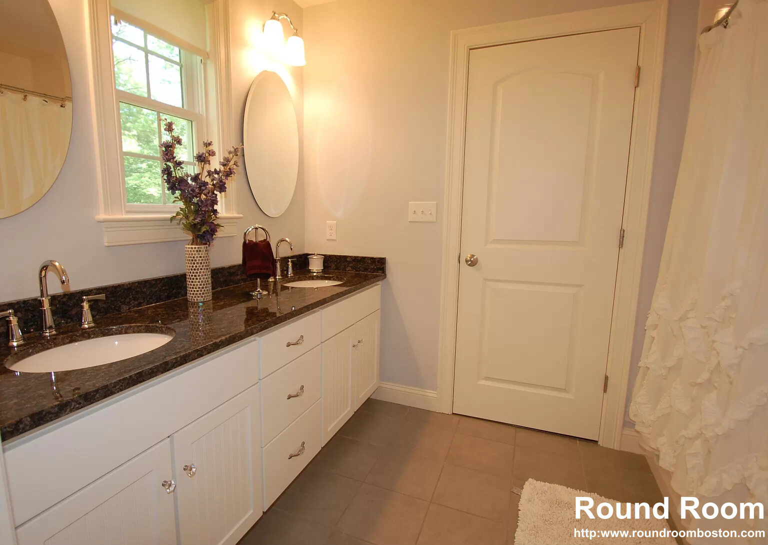 3 Hickory Rd, Wellesley