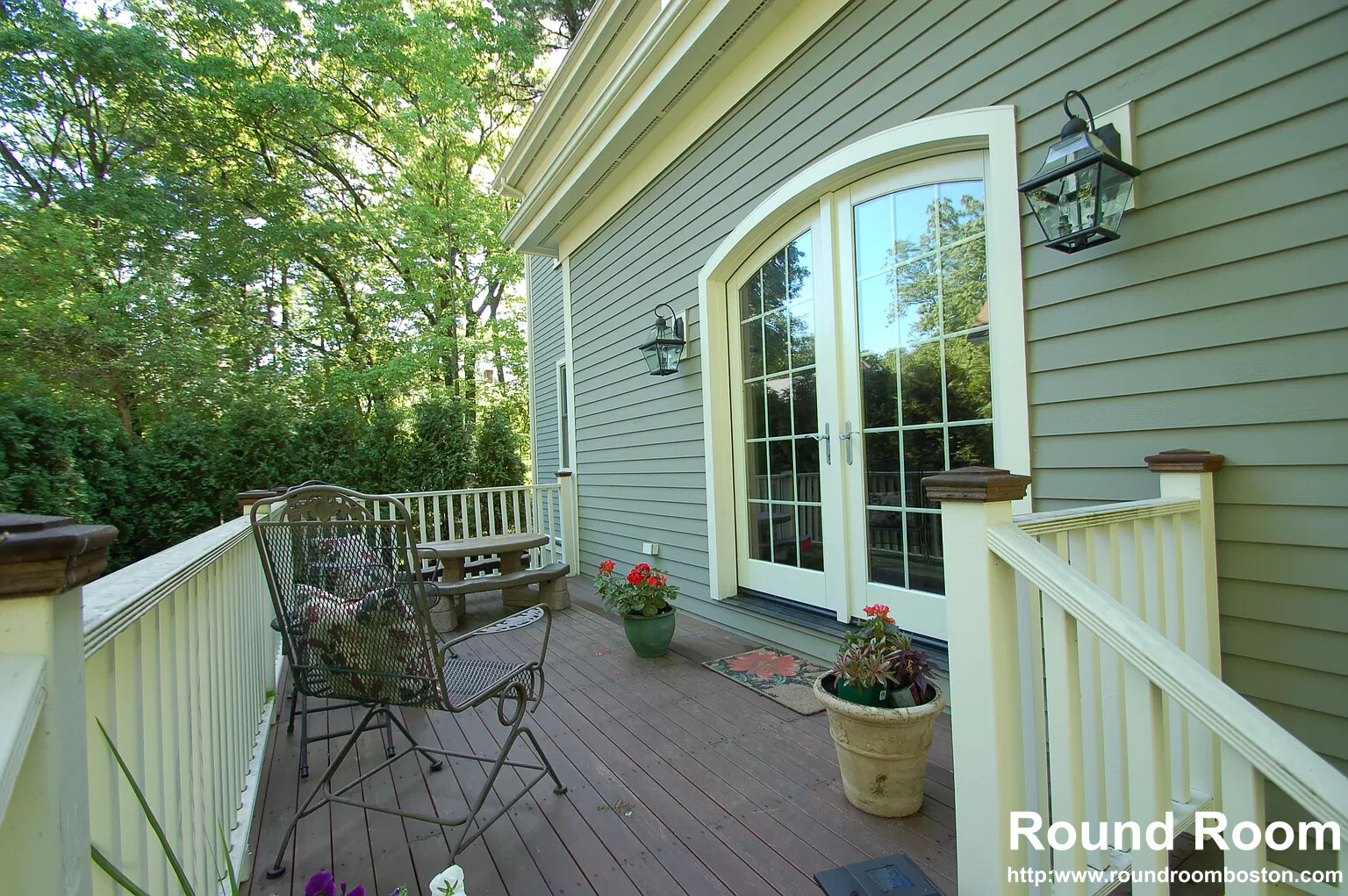 3 Hickory Rd, Wellesley
