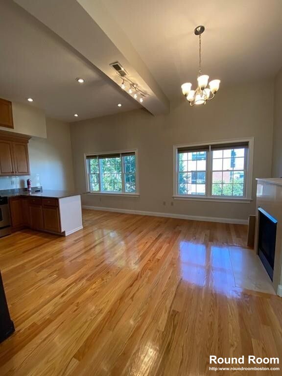 261 West 2nd St, South Boston