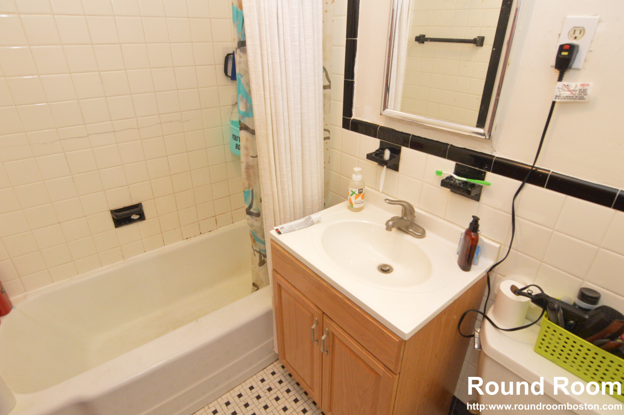 847 Beacon St, Fenway