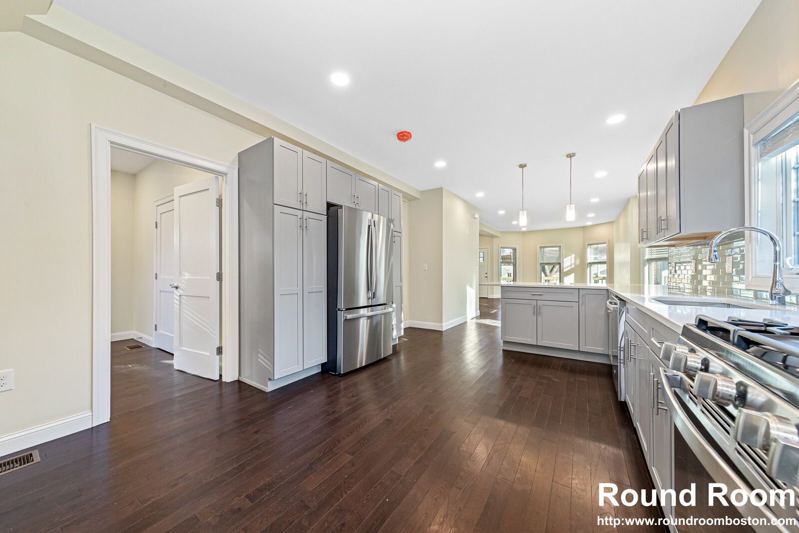 62 Bradbury Ave, Medford