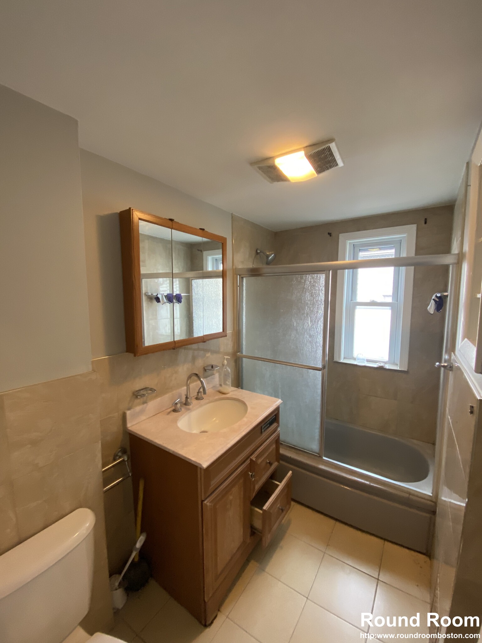 28 Moreland St, Ball Square